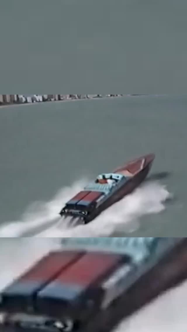 The Apache 41 Razz: A High-Performance Powerboat Legend The Apache 41 ...