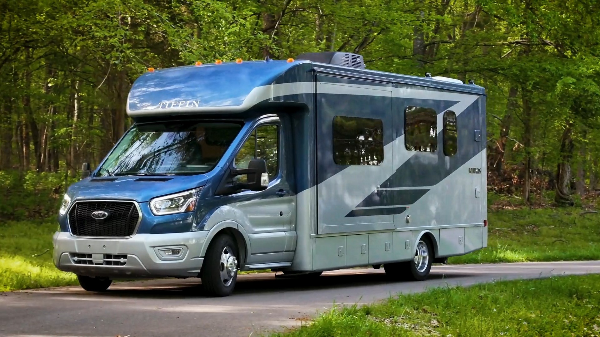 Explore in style with the 2025 Midas—a compact Class C motorhome that ...