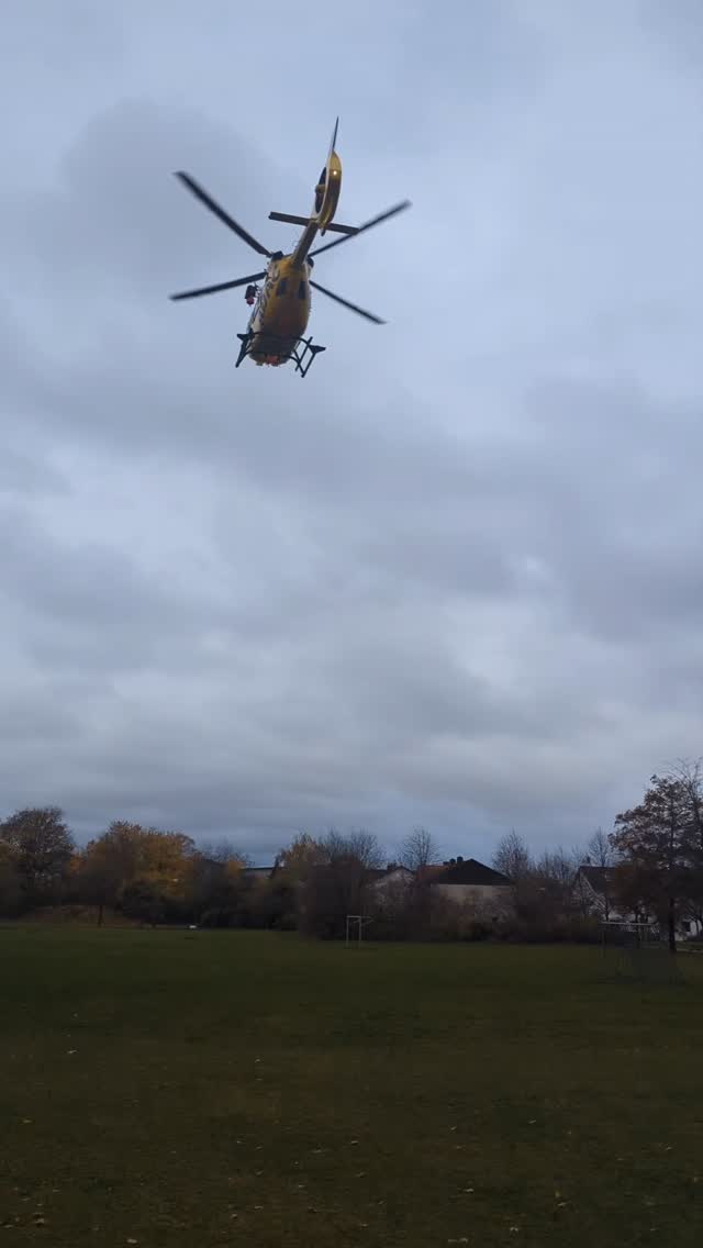 Hubschrauber Uber Laatzen Heute