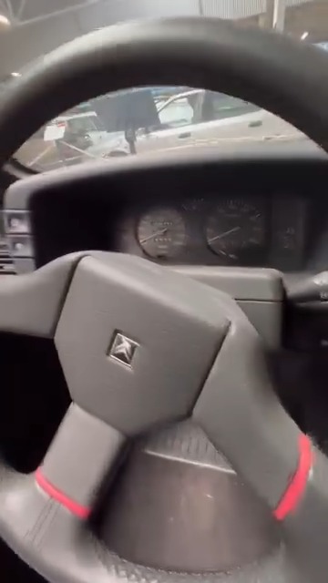 👀 Et soudain une ZX 2.0 16V coupé de 1992 ❗️ Visible au