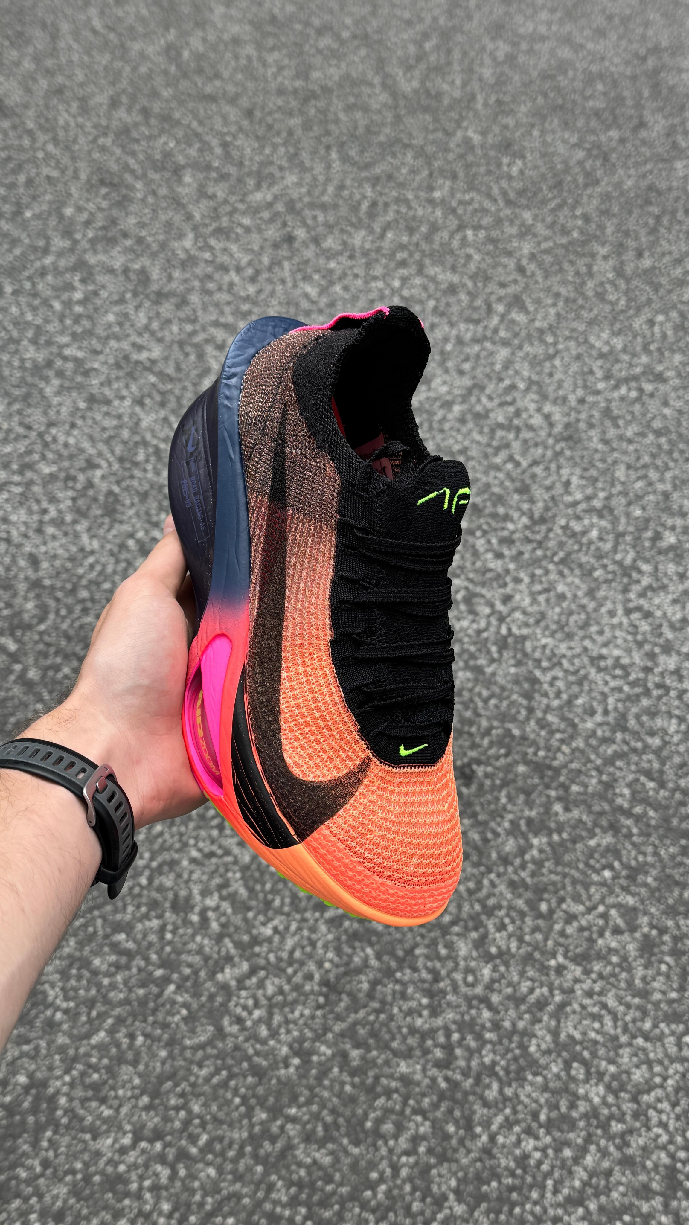 The @nikerunning Alphafly 3 Glam Pack is here, and it is not here 