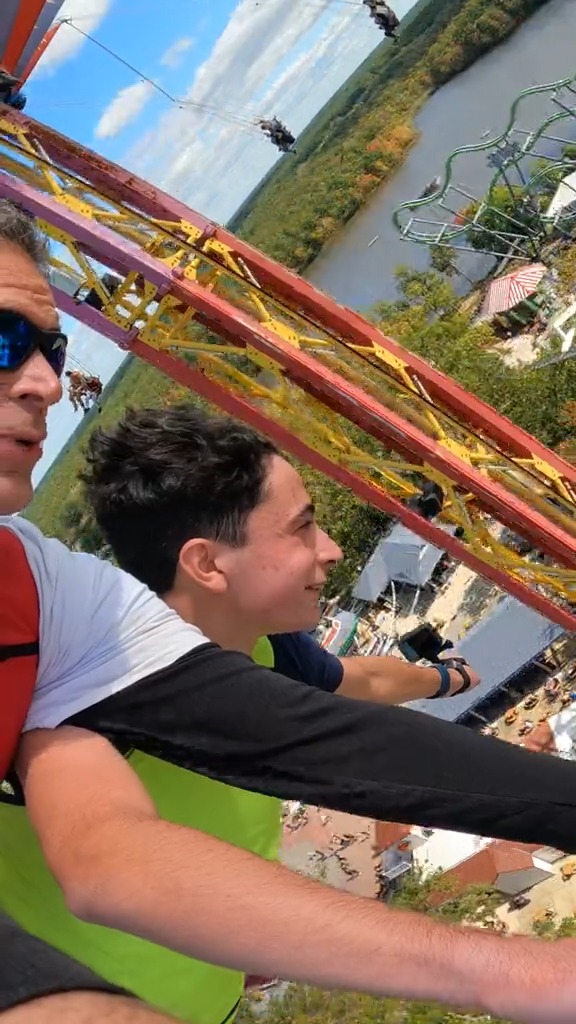 Sky Screamer Extreme Flight - ALL NEW experience at Six Flags Great ...