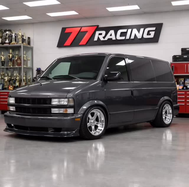 The 1995 Chevy Astro Van is back with a flame‑lit, street‑ready