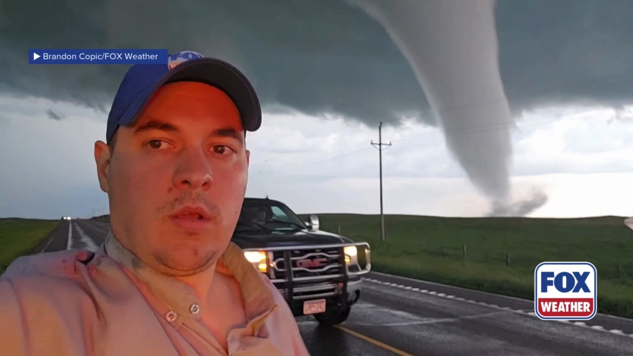 🌪️ SEVERE WEATHER HQ: FOX Weather Exclusive Storm Tracker Brandon Copic ...