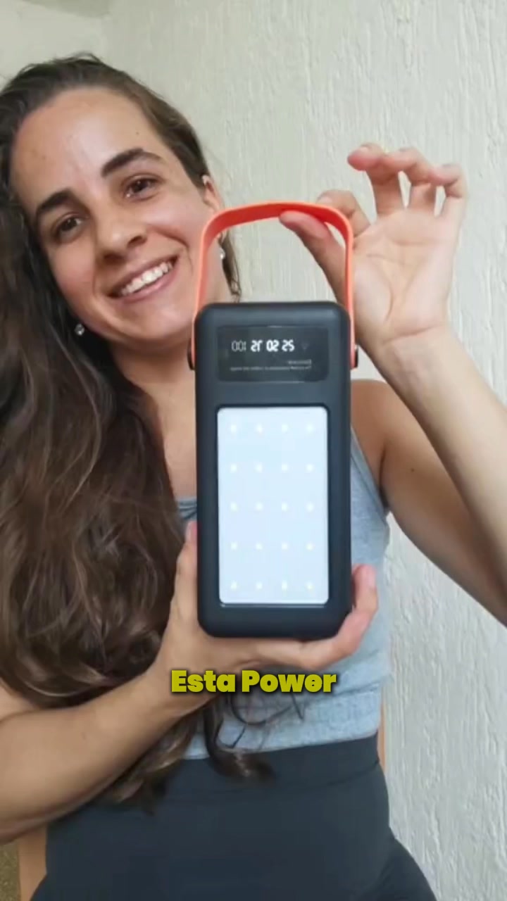 Power Bank Solare 120W 50000mAh – 4 Uscite, 3 Ingressi, Cavo Integrato, Resistente A Pioggia E Polvere, Per Campeggio E Trekking - 2