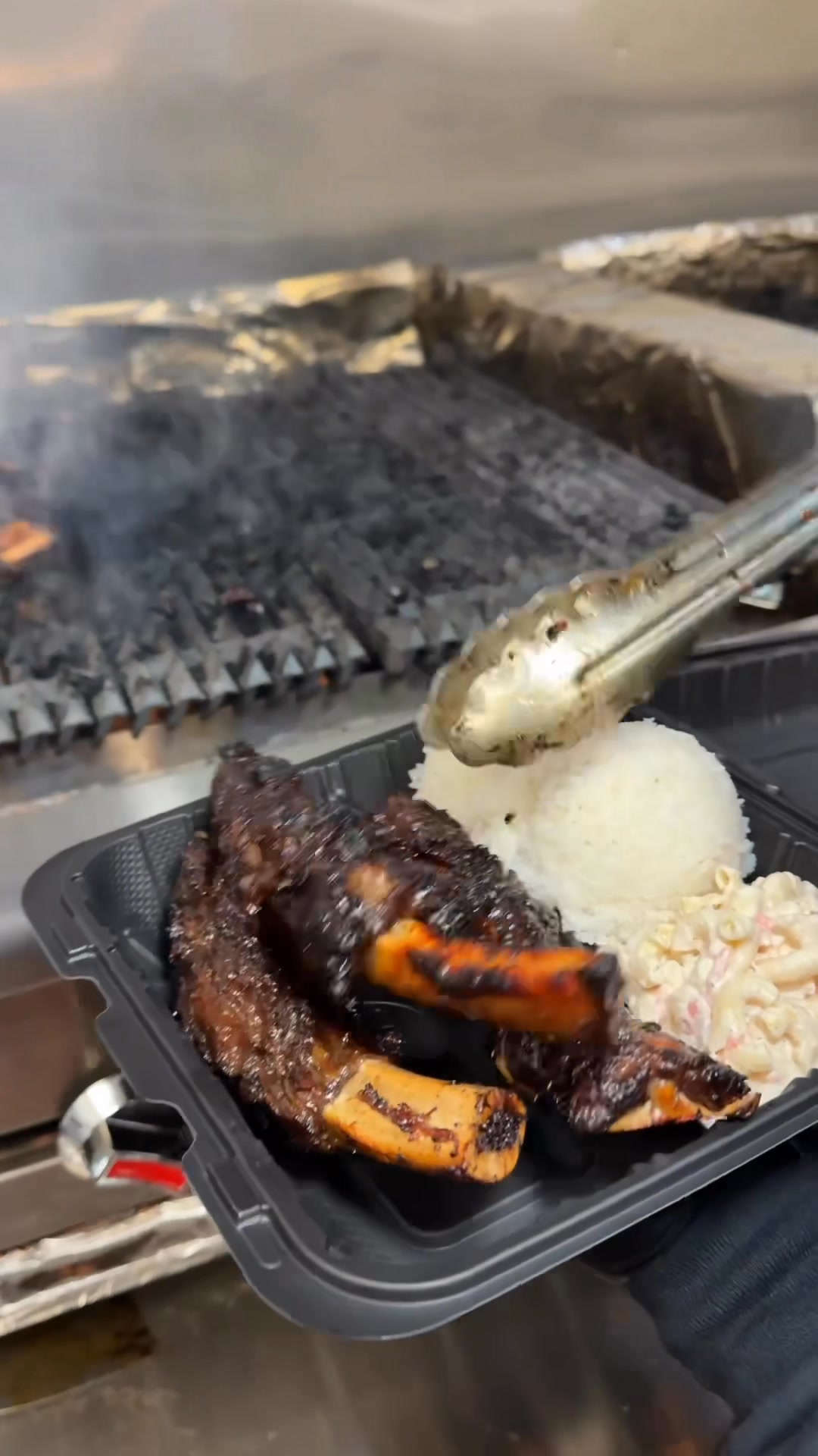 📍Matiki Island BBQ #HawaiiFood #Beef #BeefRibs #HawaiiBBQ #BBQ # ...