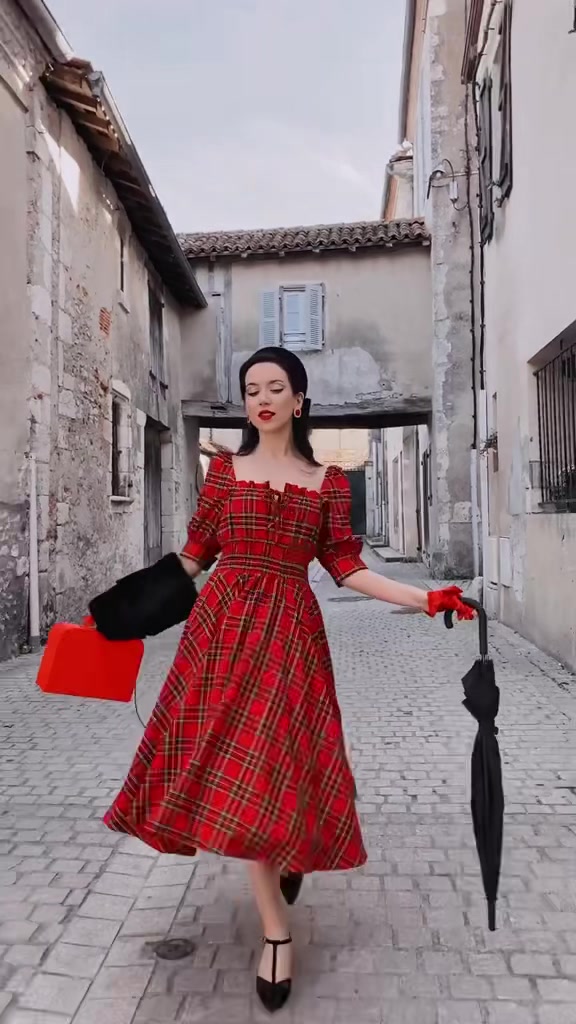 british retro tartan dress Dee Dee Royal Stewart Tartan Vintage 50s Full Circle Dress