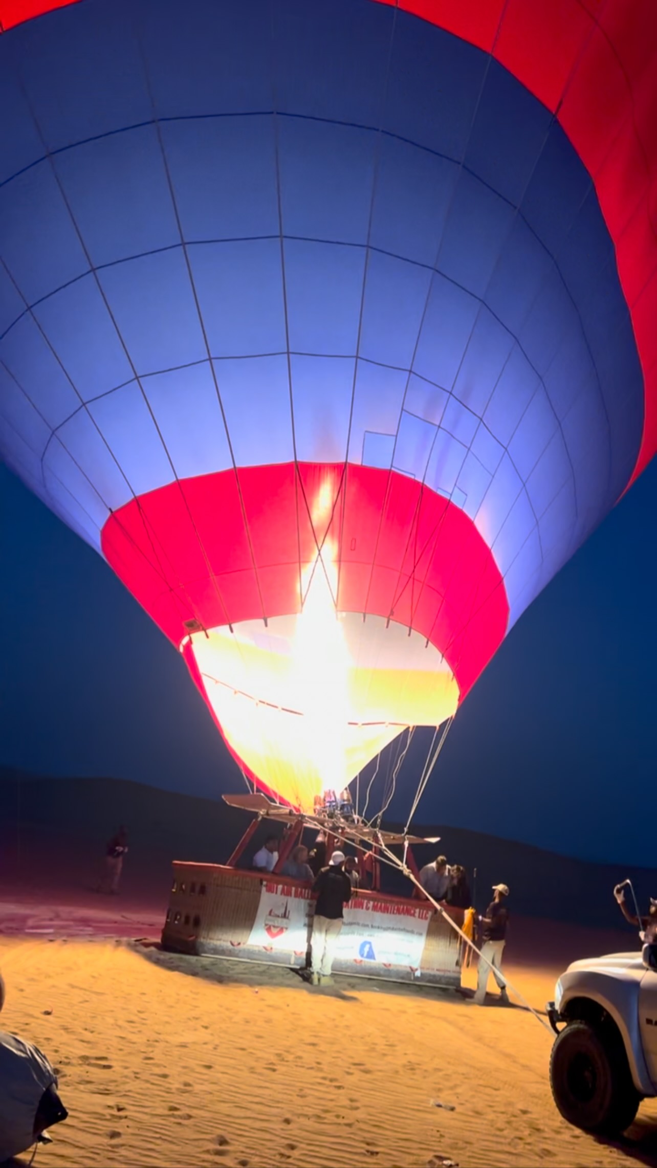 #viral #instagram #video #dxb #dubai #desert #falcon #flight #balloons ...