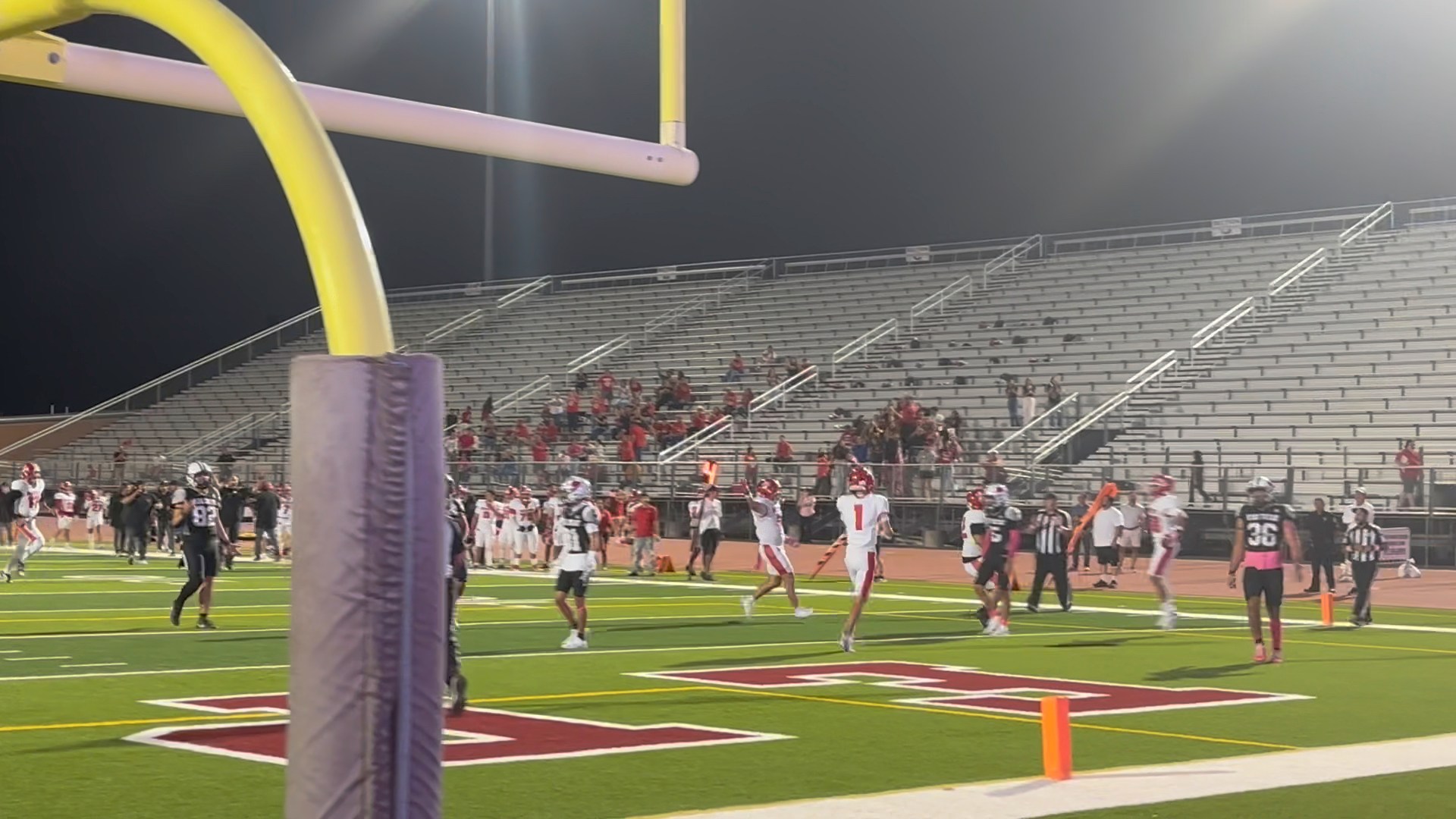 4th and 9 and the Tigers find the end zone! Touchdown! Number 88 Alex ...