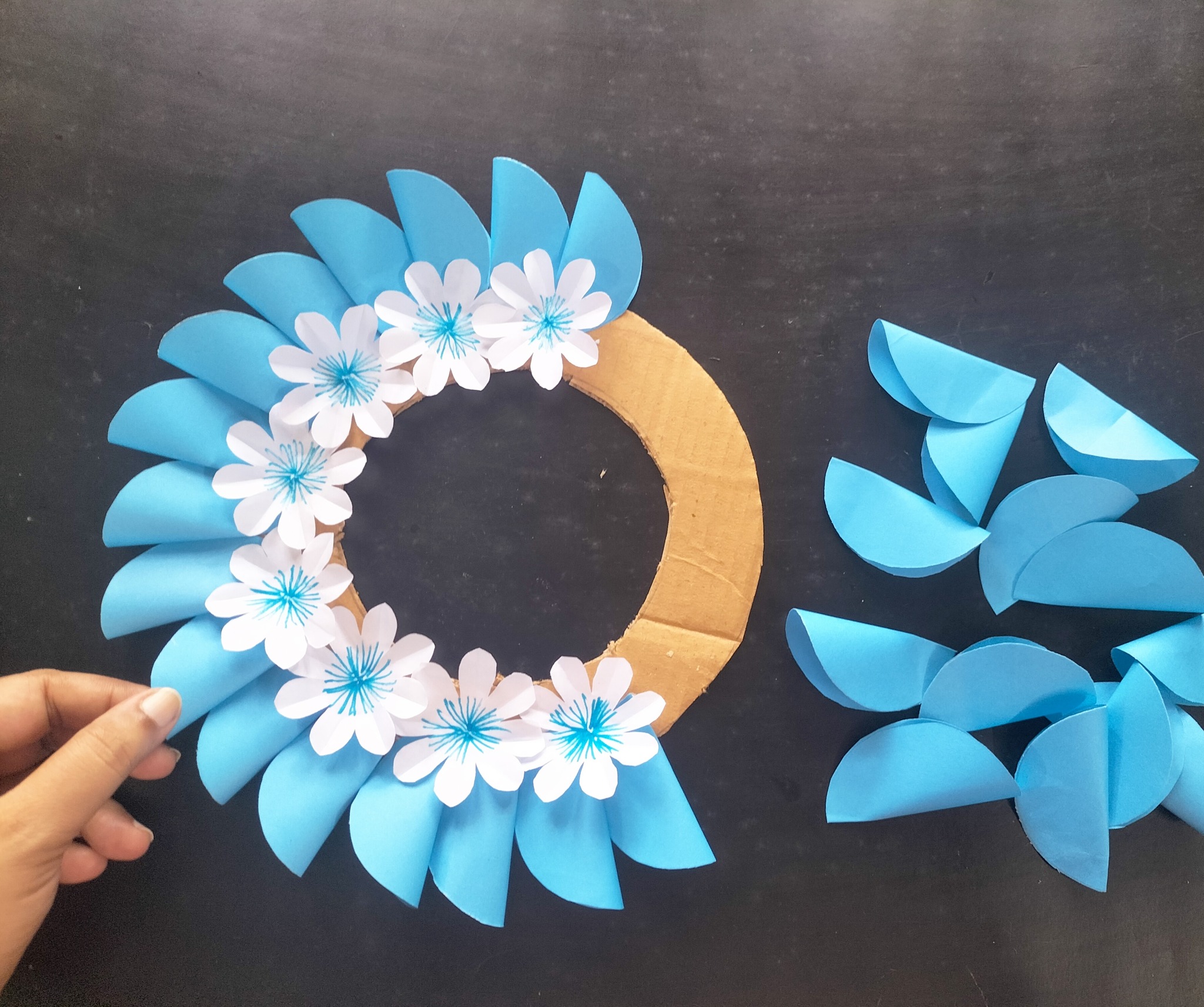 eautiful paper flower wall hanging craft using colour paper #DIY #