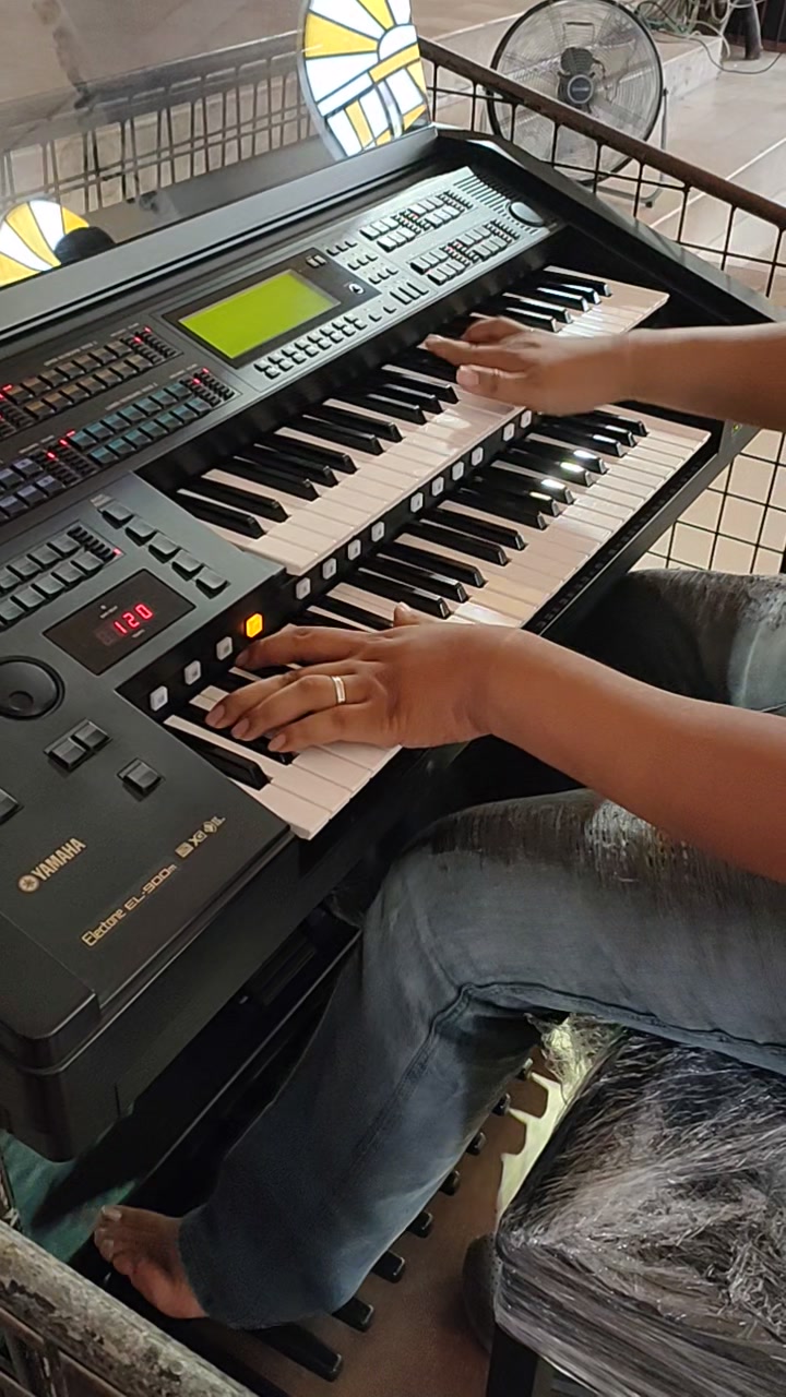 yamaha electone el900m 220volts with bench | Athena's Musical