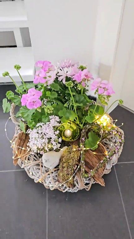 Gartendeko 🌸 Sommerkorb 🌿 Terrassen Deko 🩷, Wenn Euch der Beitrag gefällt, freue ich mich über das Teilen 🤩, In meinen Kommentaren findet Ihr , passende Dekoteile!, #ad #Werbung #diy #diyideas #deko