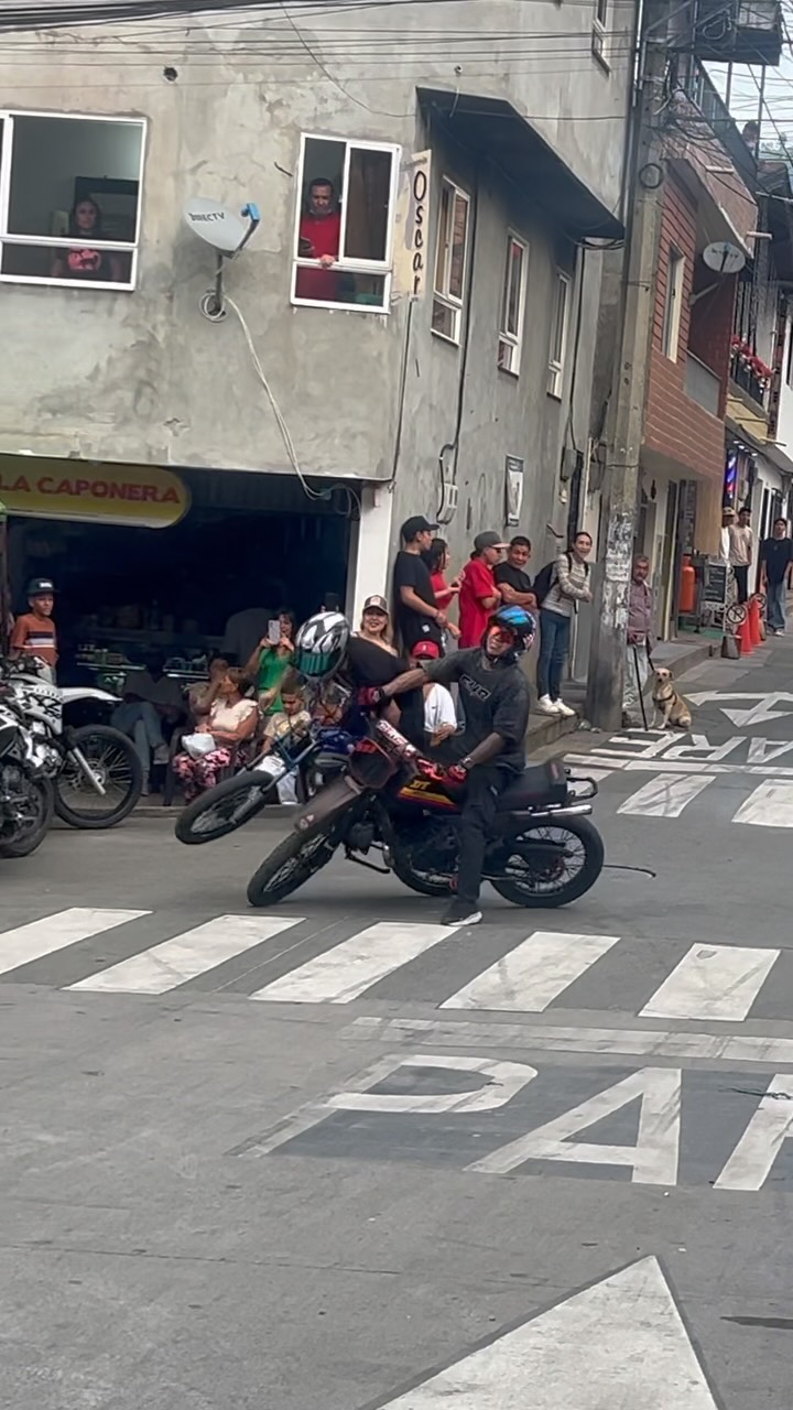 De quién fue el error? | Musingo Stunt | Facebook
