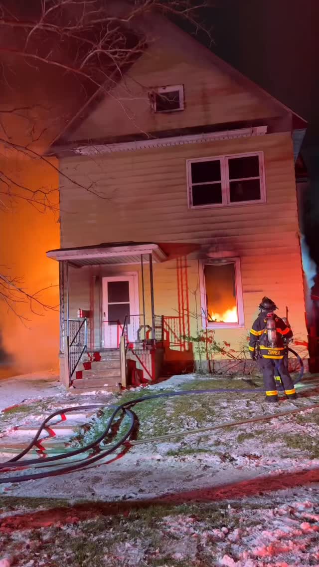 #GRFD on scene of a structure fire in the 00blk of Dale St NE 11/26/25 ...