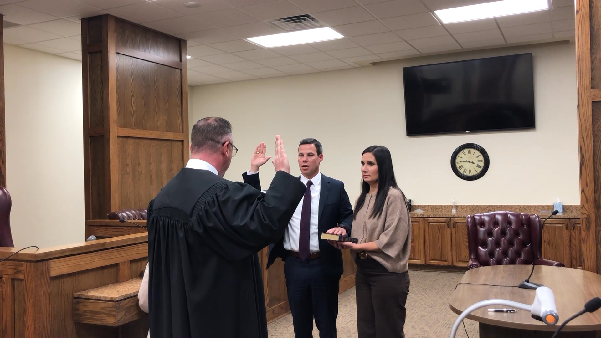 Surrounded by family, friends and colleagues, Jonathan Richey was sworn ...