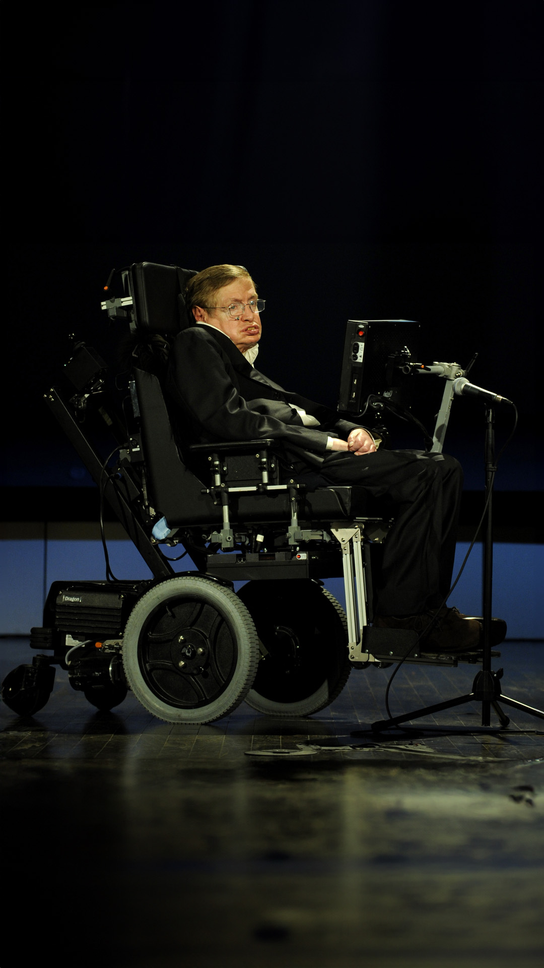 How did Stephen Hawking’s wheelchair work? | Hashem Al-Ghaili