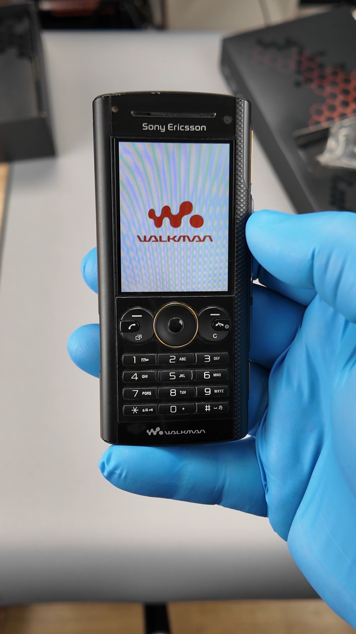Sony Ericsson Xmini walkman Wow 🤯