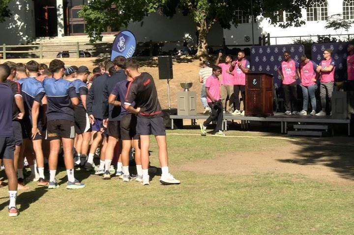 Ryno Rust van HJS se gimnasium aan die woord. | By Hoër Jongenskool ...