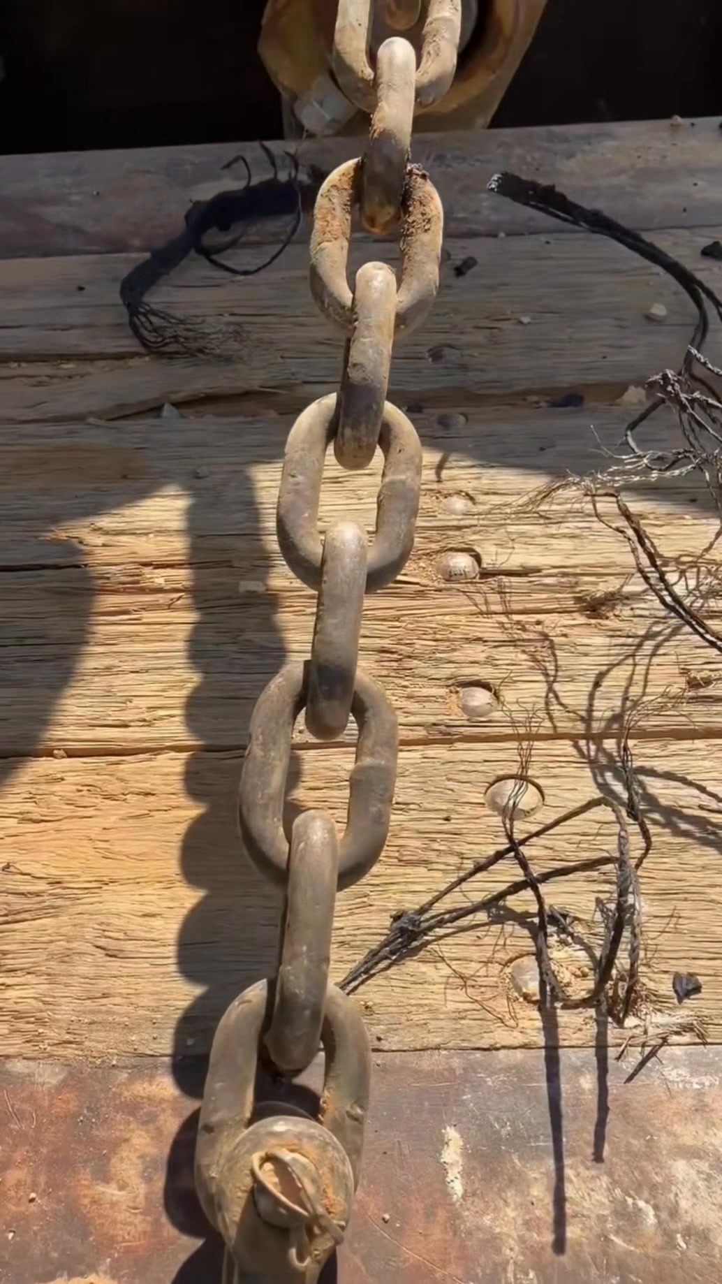 Look at how that chain is just trembling. ~gfym #heavyhaul # ...