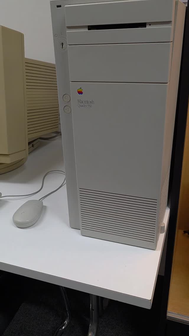 Vintage Apple Quadra 650 computer found