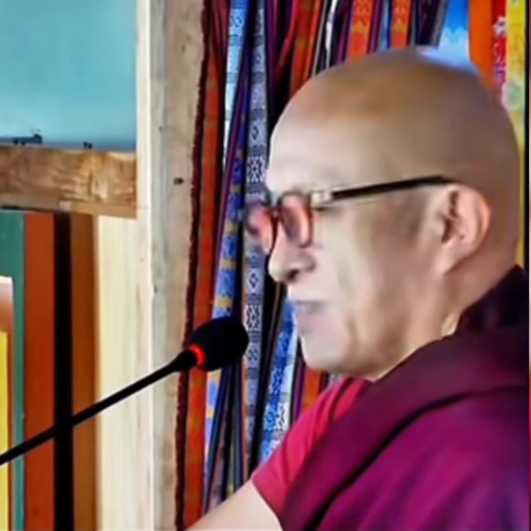DJKR spoke about how Terton Pema Lingpa looked like ️🙏 ️🌹 Dzongsar ...