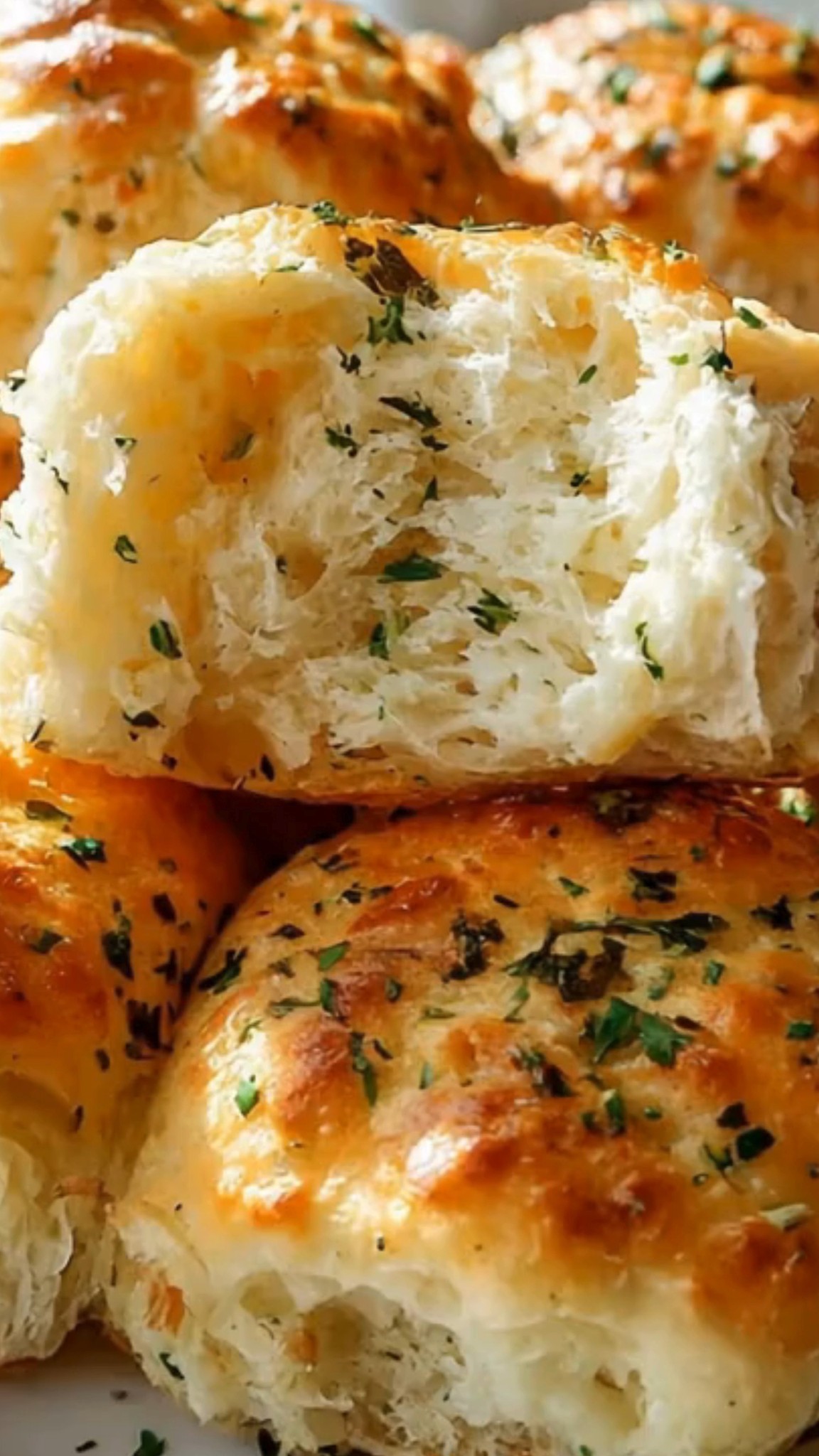 🥖 Fluffy Cottage Cheese Garlic Rolls... - Frosty Recipes Pro | Facebook