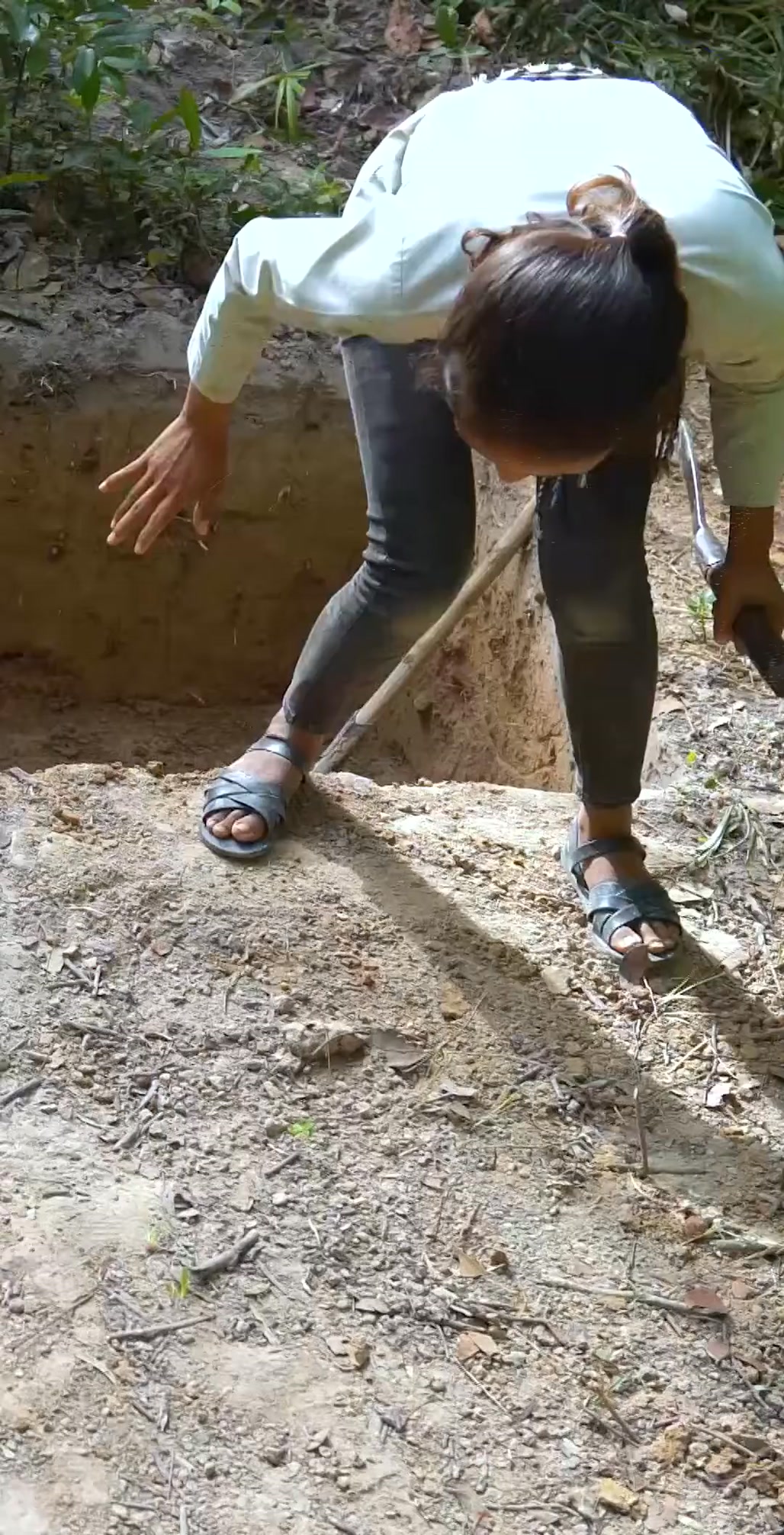 Photo inspiration: Secret Off Grid Homes Reference: Built Top Secret Underground House Girl Living Off Grid Alone