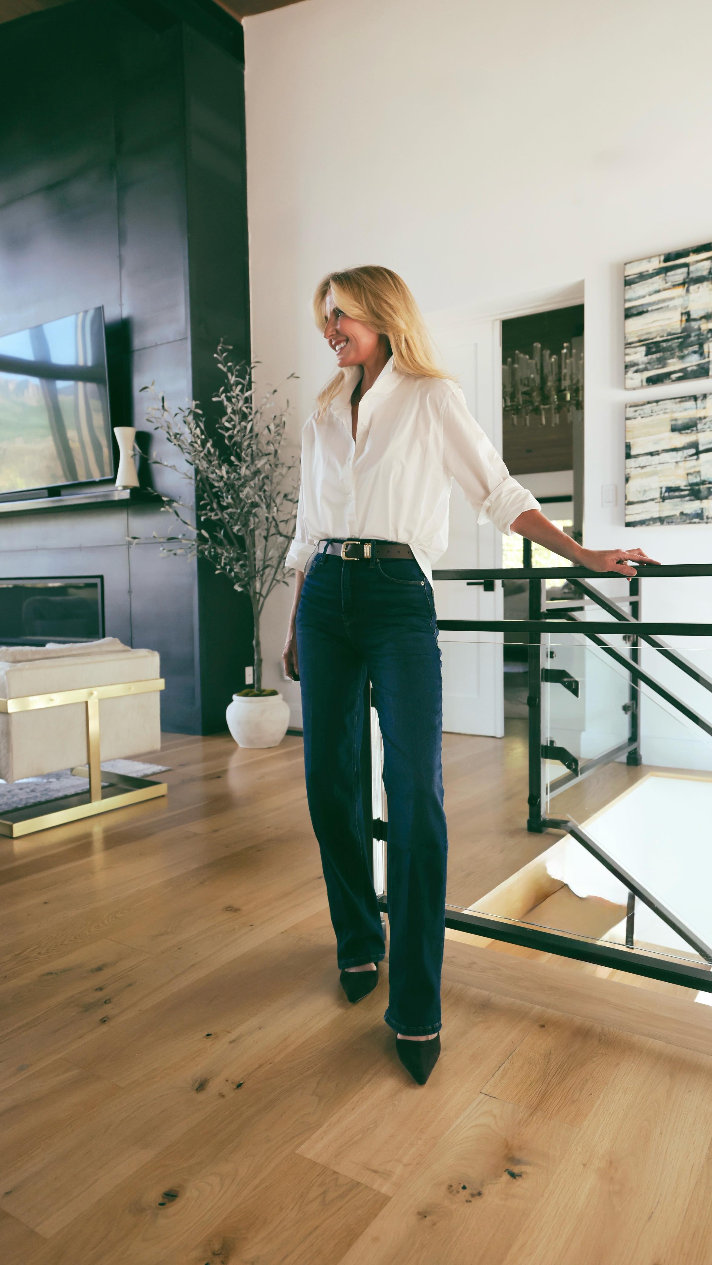 Busbee Style - The shirt tuck you NEED to try this fall!!... | Facebook