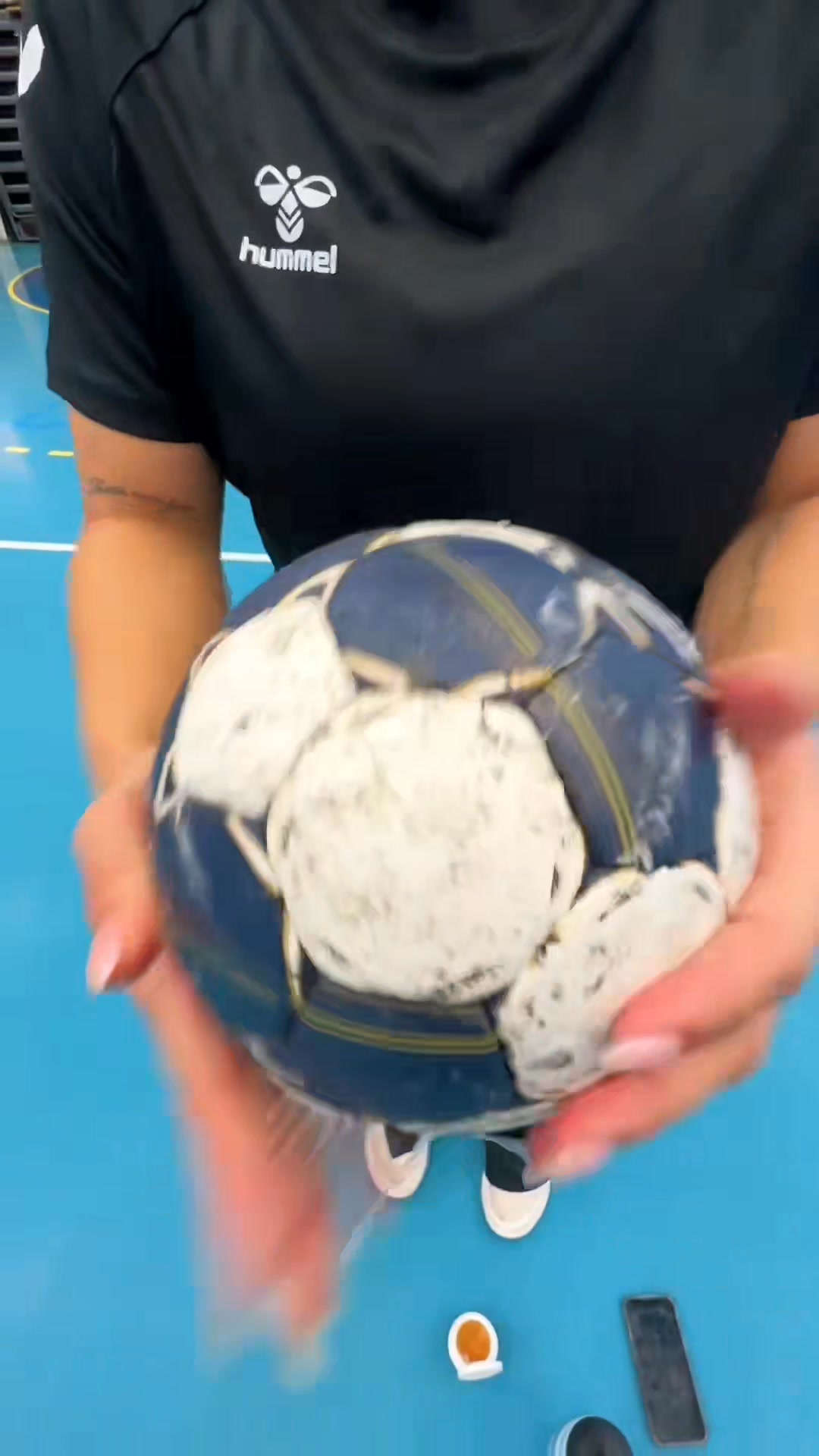 How Resin Improves Grip in Handball #reels | TSK-HINDi | Facebook