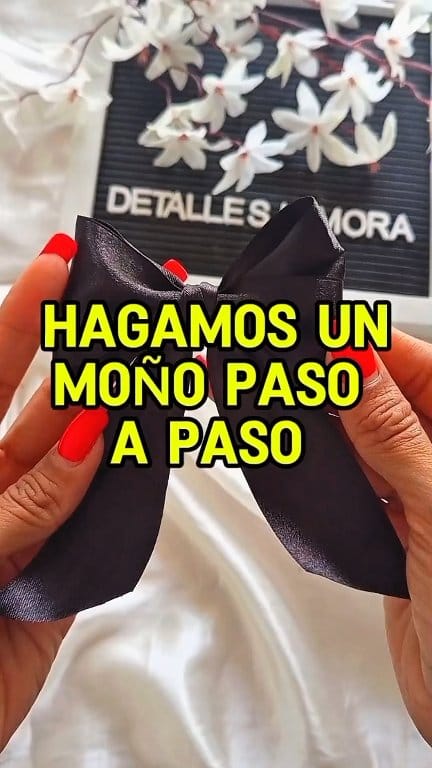 Aprende a hacer un Moño de una manera muy facil. Comenta y comparte ️ # ...