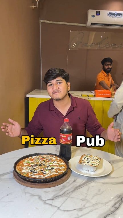 Multan ki sasti fastfood deal 📍 . . . #rafayrajput #challenge #pizza # ...