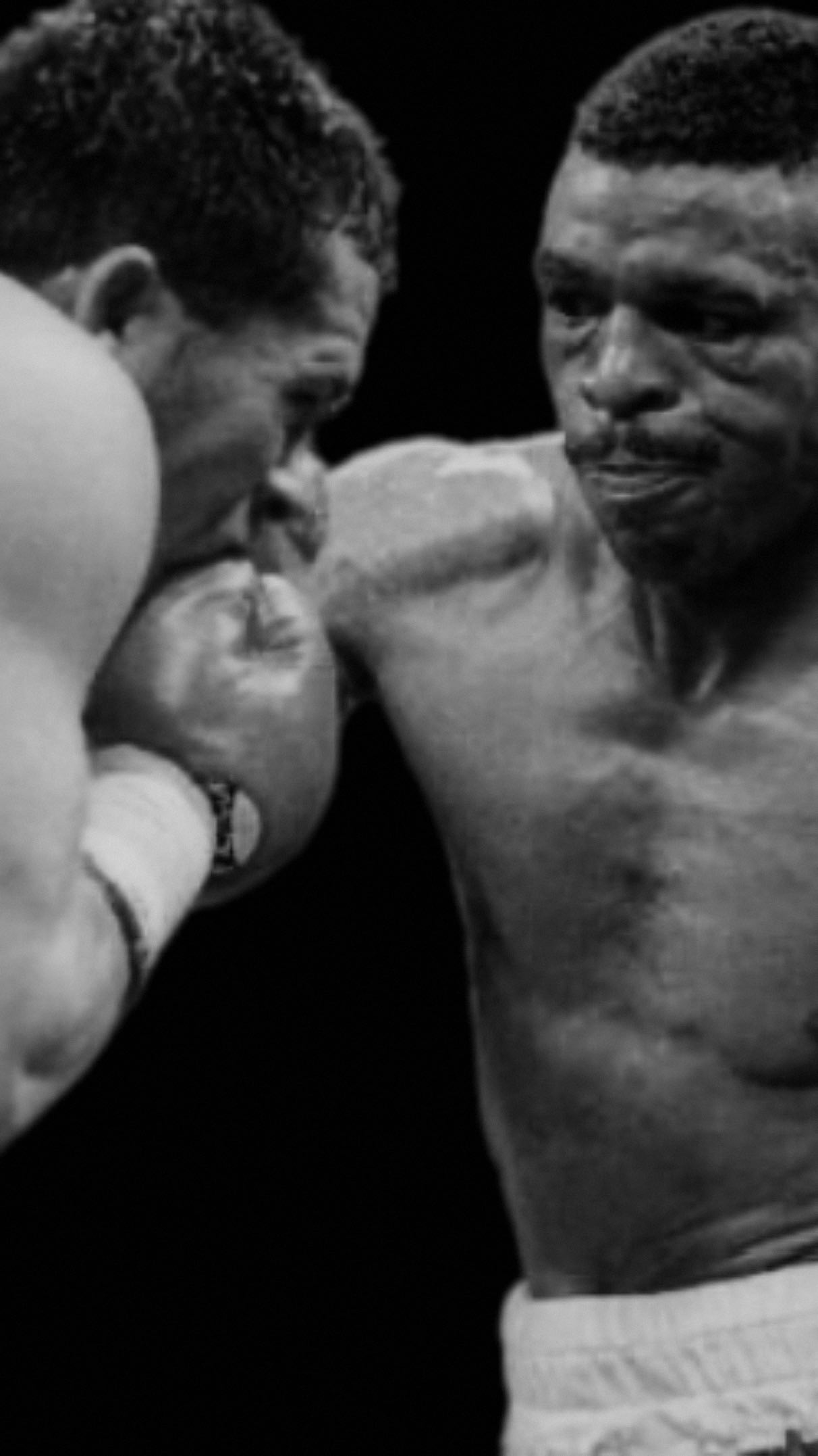 OnThisDay the first official defeat of Julio Cesar Chavez from