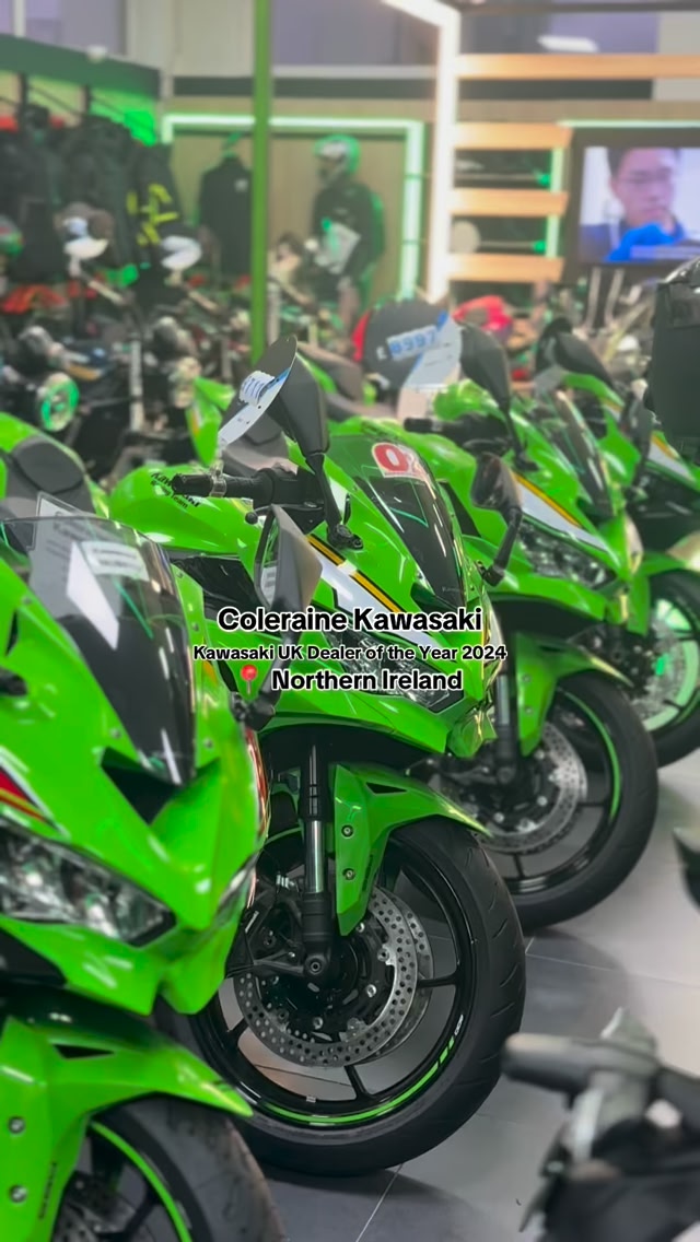 Green✨1️⃣ A glance at our Award Winning showroom 💚🔥 🖤 #kawasaki #reels