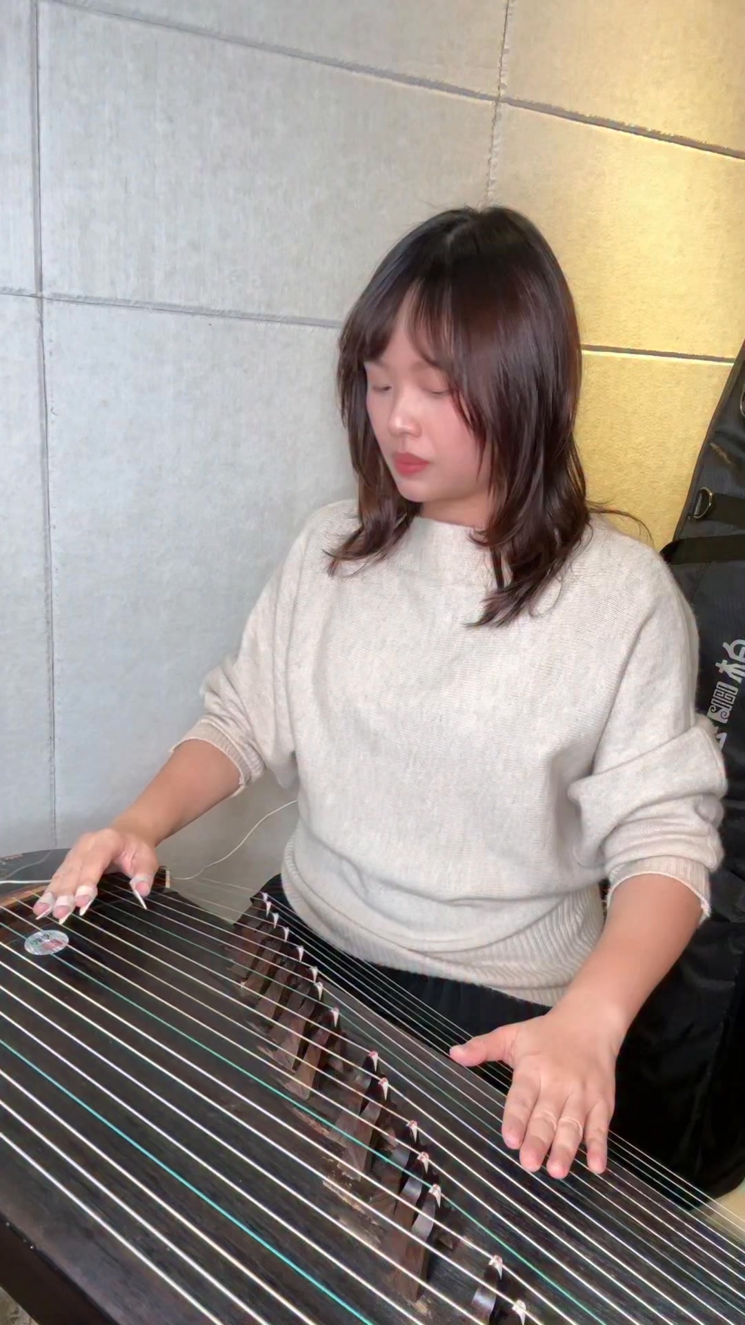 由A-lin 演唱的《幸福在歌唱 》 是電影《陽光女子合唱團》幸福版主題曲 Happiness Is Singing Movie ...