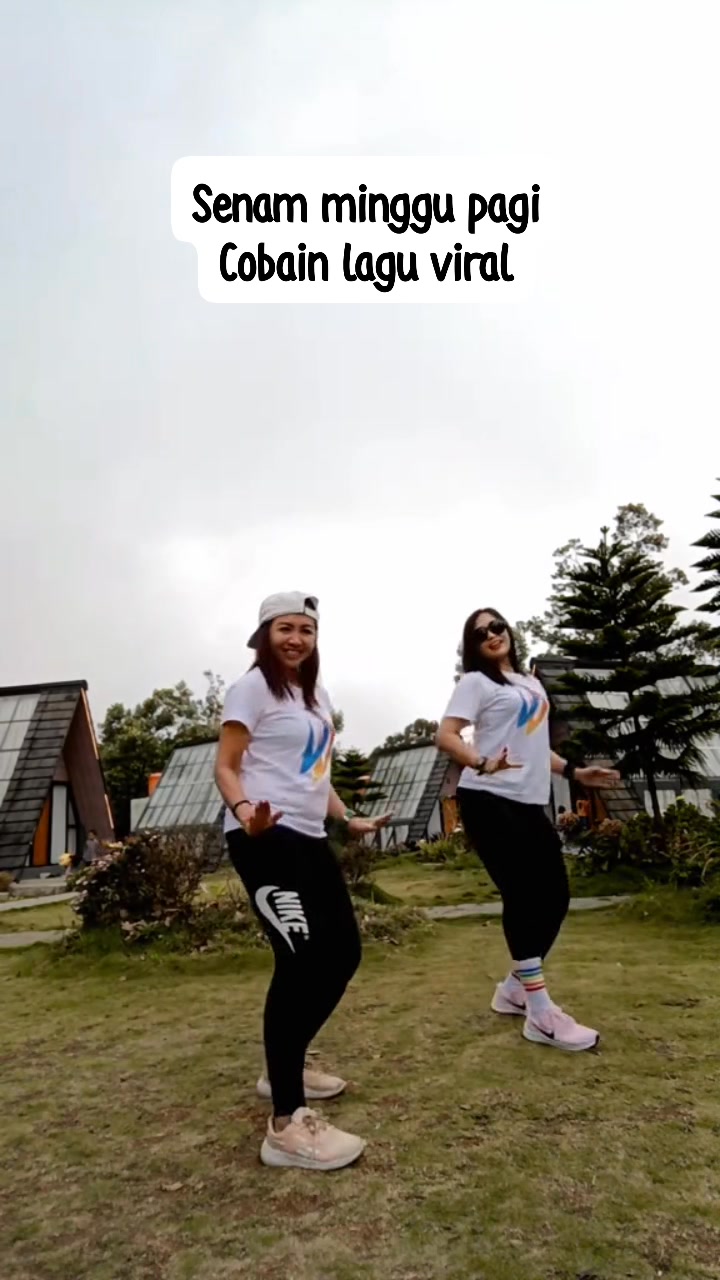Senam pagi minggu lagu viral | Zin Zania | Facebook