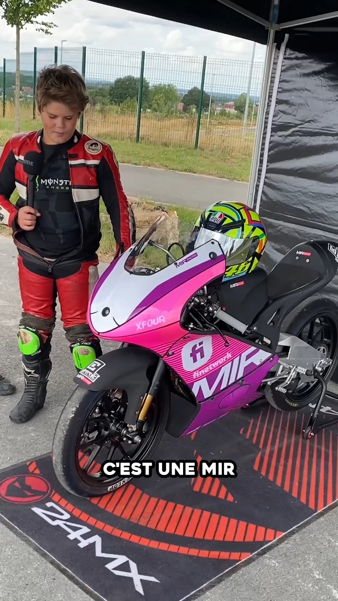 Il fait de la piste en 250cc à seulement 10 ans 🤯 | Hugo Pro | Facebook