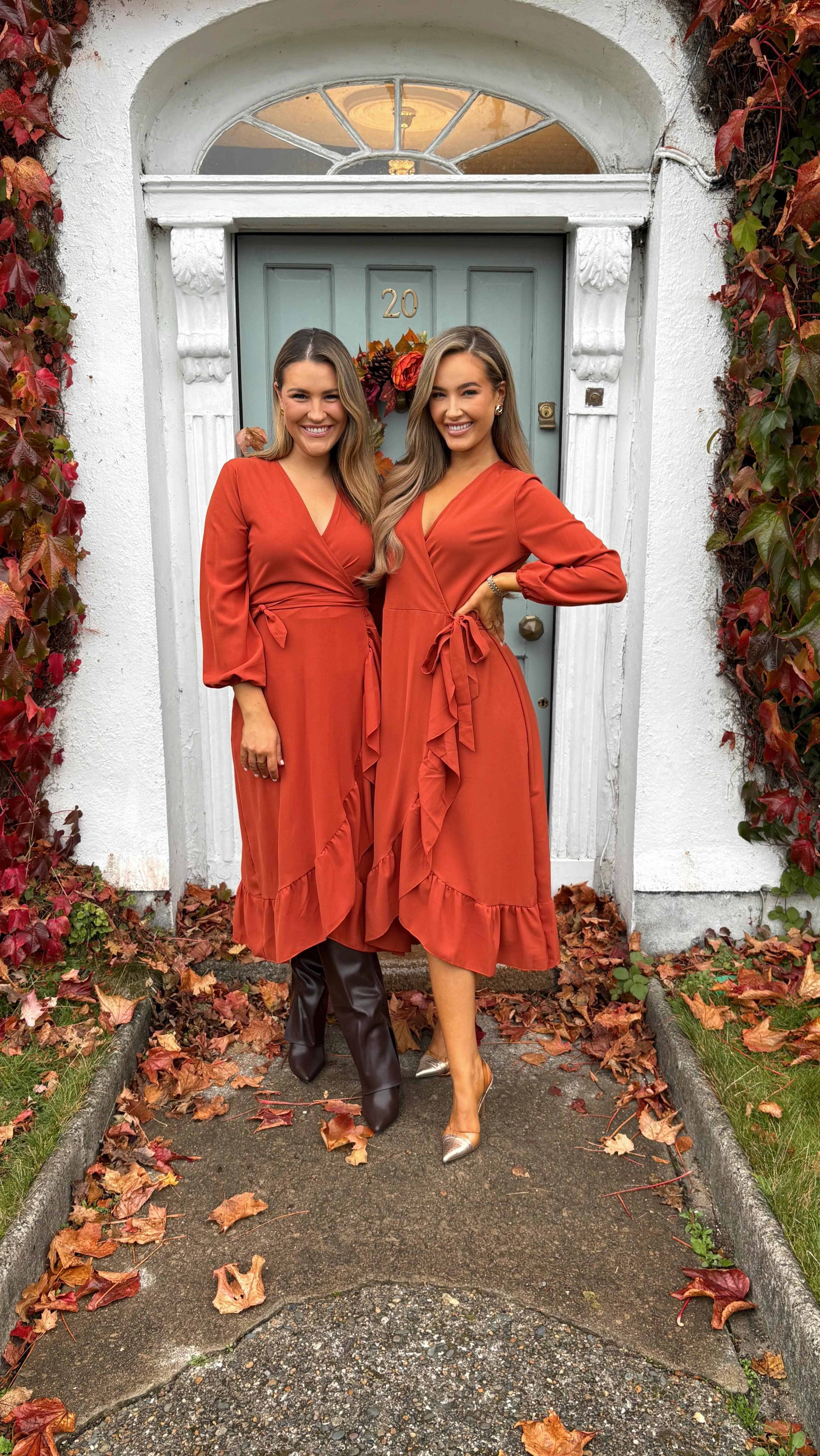 lilian long sleeve wrap mini dress - black reviews A classic style, our Lillian features a tie detail to cinch the waist beautifully! Can you get a more autumnal colour than this 🧡🍂🫶🏻 | Fayebella Hardware tie detail Midi Skirts Turquoise black polka dot Size:1 Youth