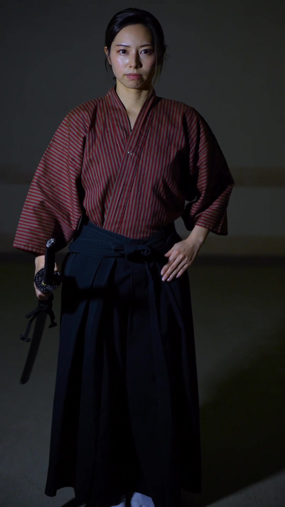 お辞儀Ojigi” is the traditional Japanese bow. It expresses respect