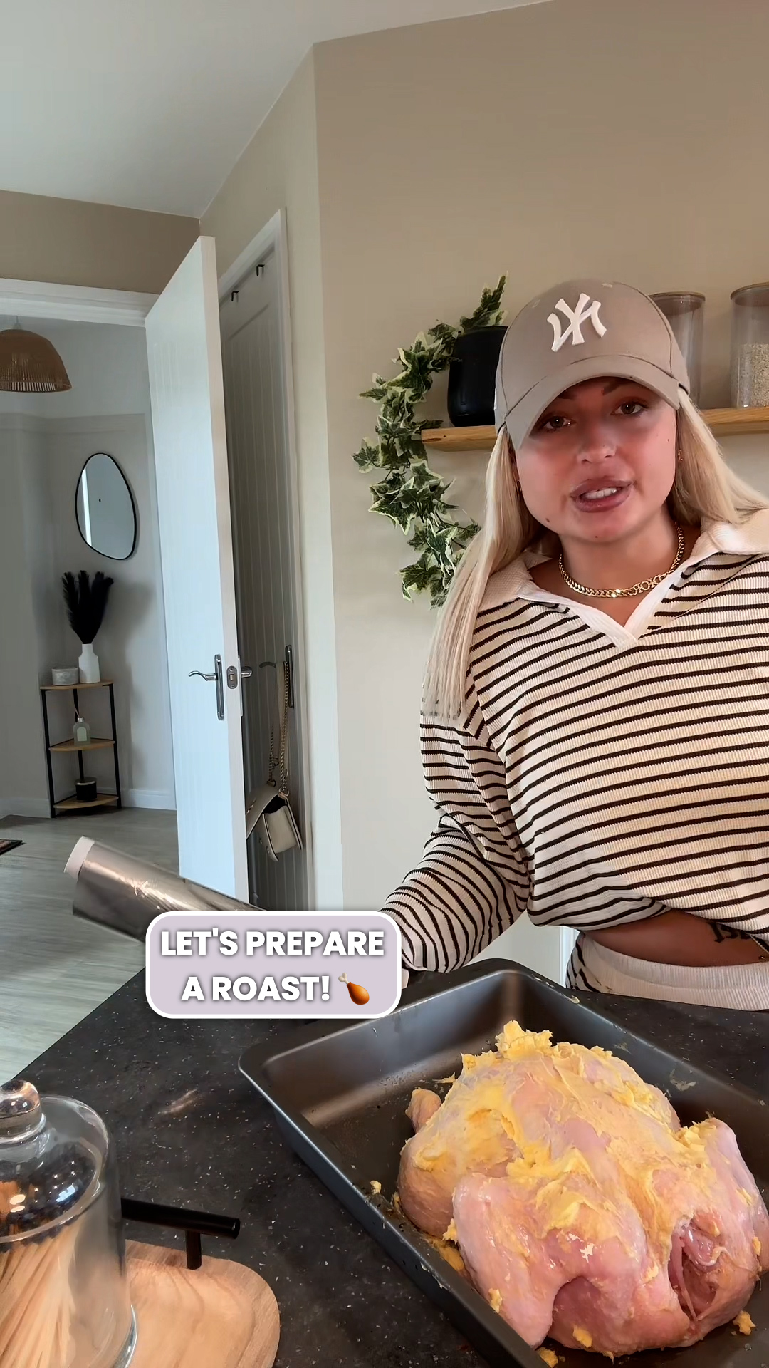Della Noyce - Let's Prepare a Roast! 🍗 #roastdinner | Facebook