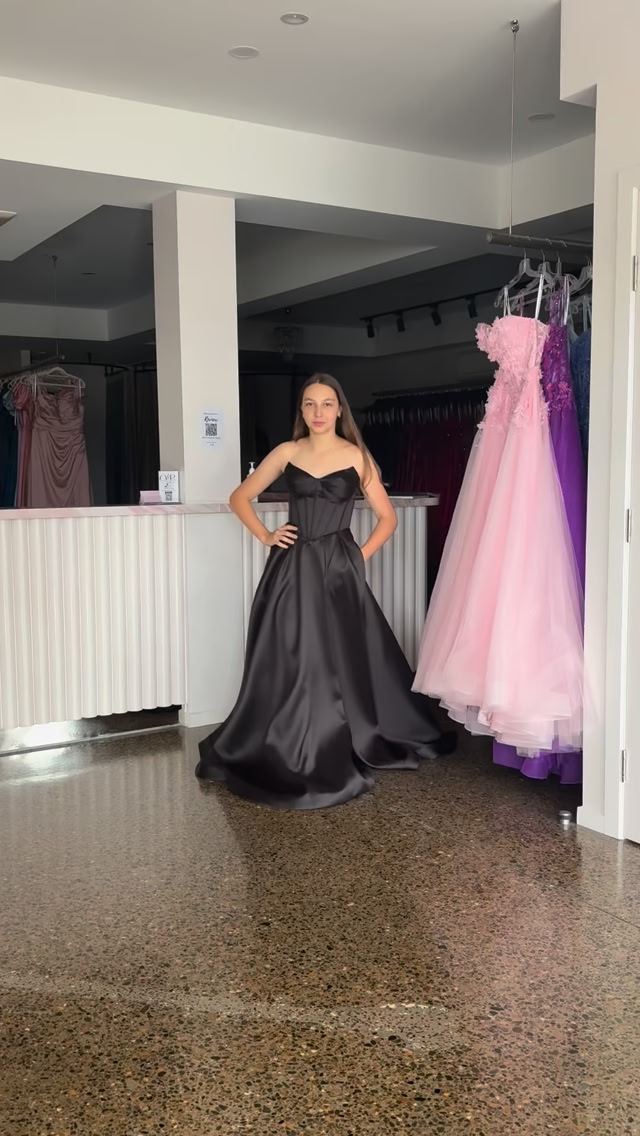 formal dress stores brisbane city Della where have you been all my life!, 🖤🖤🖤, #brisbanecity #brisbane #taniaolsendesigns #formaldress #brisbanestyle | Sentani Bridal & Evening Wear Color_WHITE