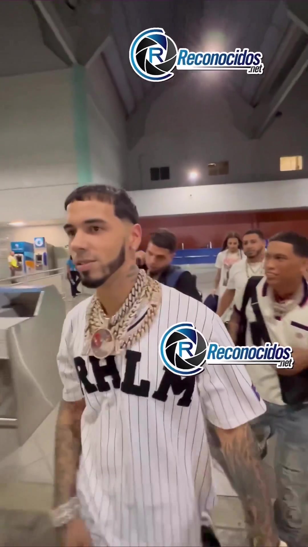 Anuel AA activo con @reconocidos, los dueños de la calle de RD👀 | By La ...