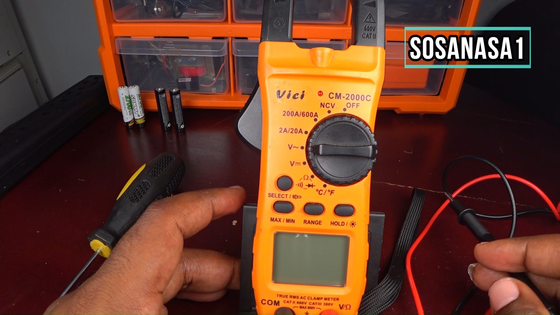 Multimetro Digital como usar el Modelo CM2000C (parte 1) | Ahora ...