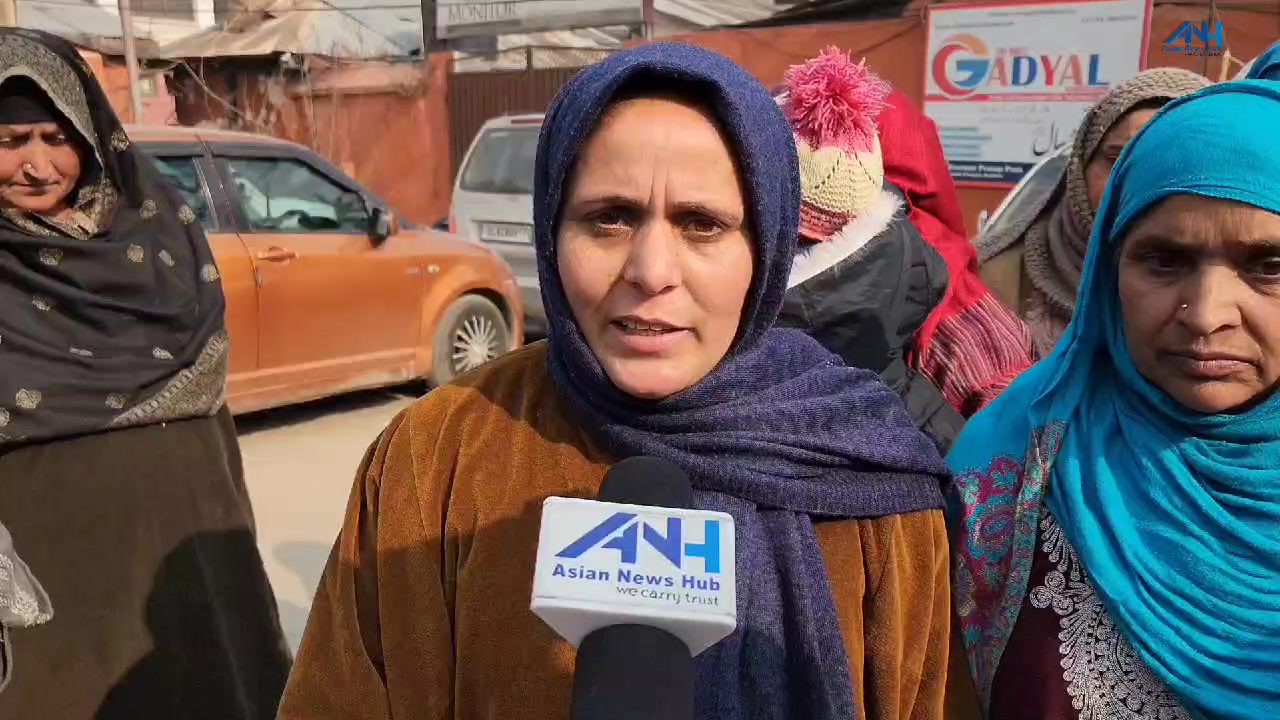Family of youth from kunan poshpora kupwara stages protest | Family of ...