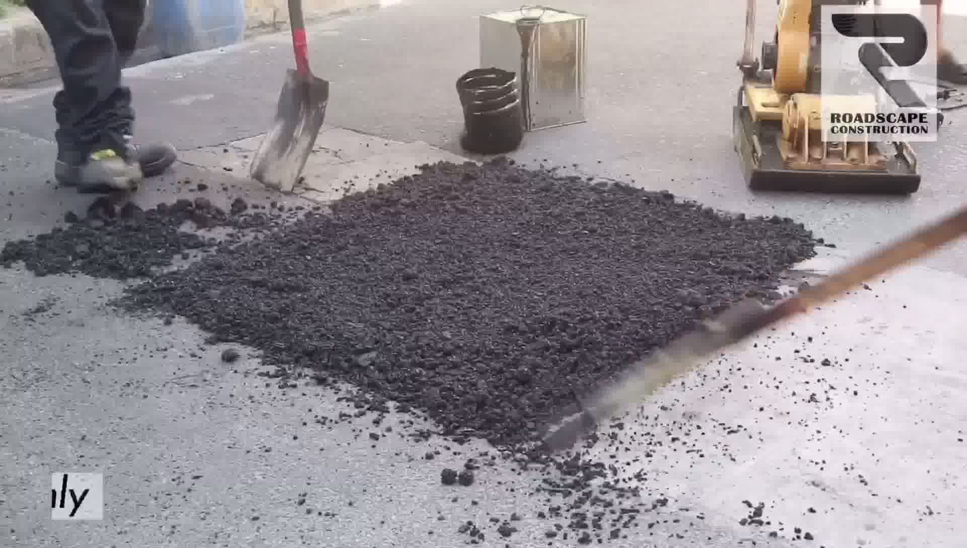 Patching of potholes or damage roads using Cold Mix Asphalt 🚜🛣🚧 ⚠️We ...