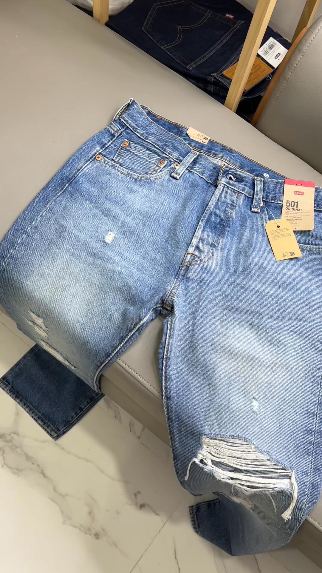 LEVI’S / 501 08 damage repair denim Is this damage mendable on Levi's 501?