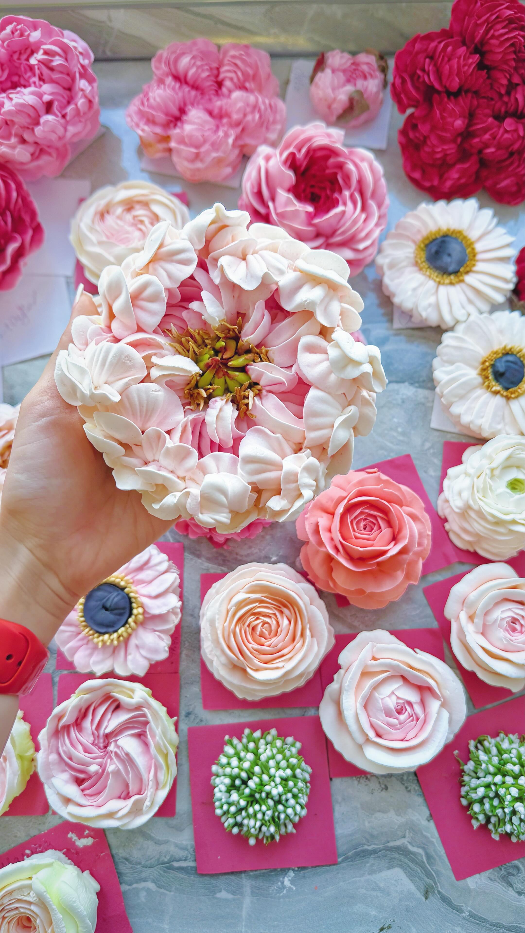Zefir Peony 🌸 What is zefir? Zefir is a soft, airy dessert made from ...