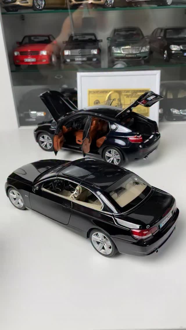 1/18 BMW E91 330i Touring, Sparkling graphite metallic - Kyosho