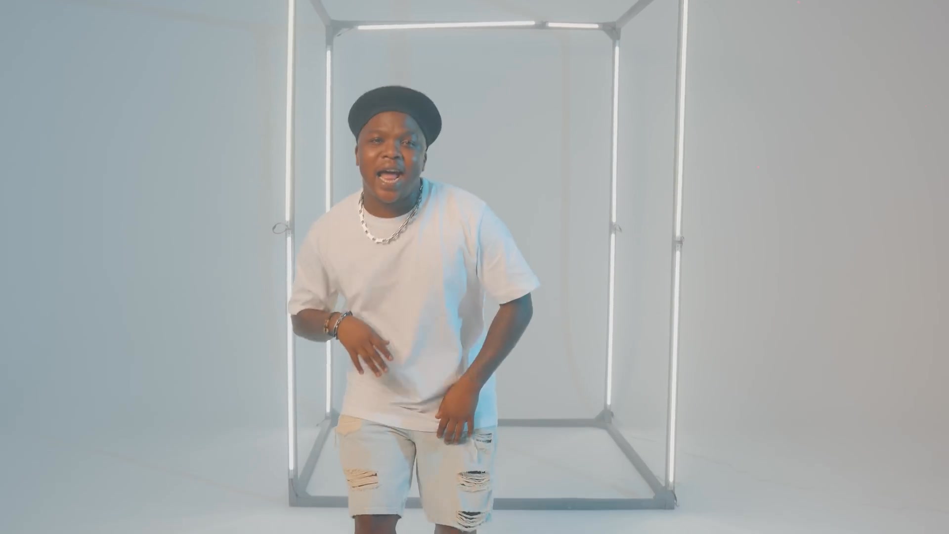 dlala-thukzin-zee-nxumalo-mali-feat-sykes-official-music-video
