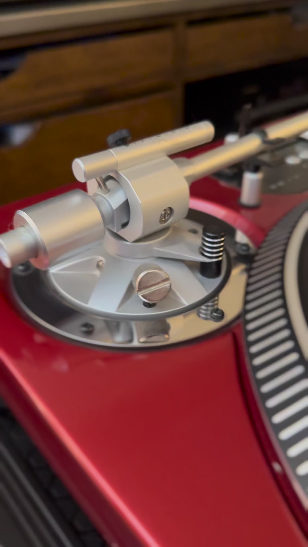 Qbert's Vestax Controller One Turntable!! 😍 | Mile High DJ Supply