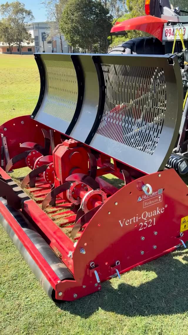 Watch how Austspray Environmental’s new Redexim Verti-Quake 2521 ...